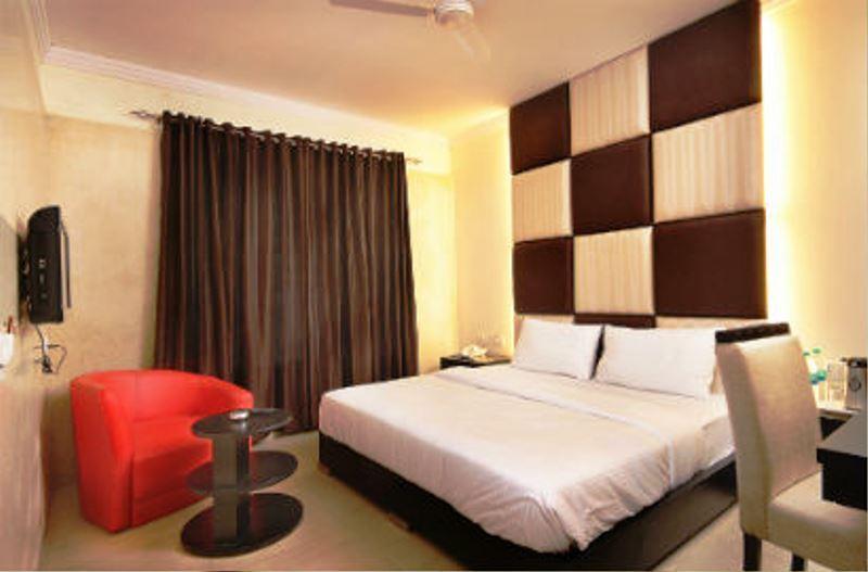 Airport Hotel Daya Capitol New Delhi Exteriör bild