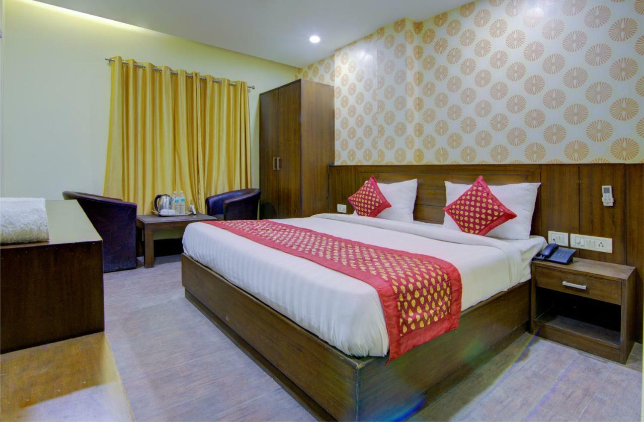 Airport Hotel Daya Capitol New Delhi Exteriör bild