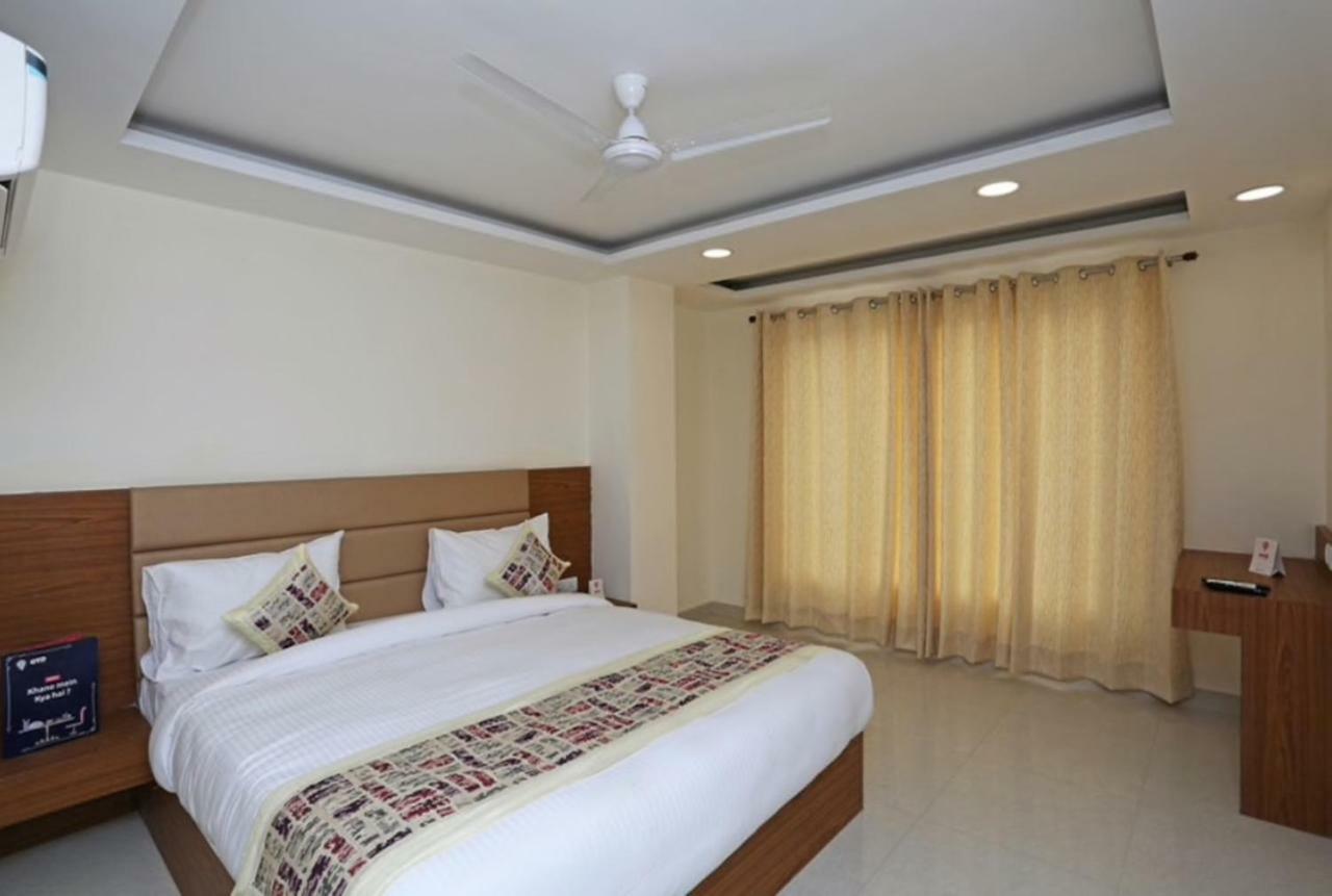 Airport Hotel Daya Capitol New Delhi Exteriör bild
