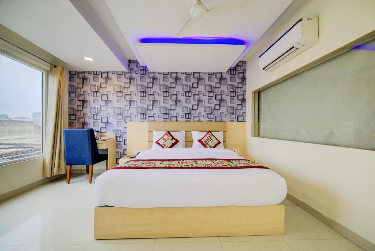 Airport Hotel Daya Capitol New Delhi Exteriör bild